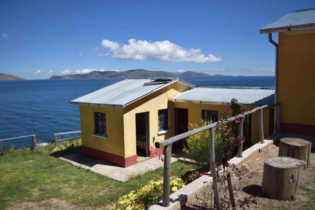 מלון Hostal Luna Del Titikaka En Isla De La Luna Bolivia מראה חיצוני תמונה